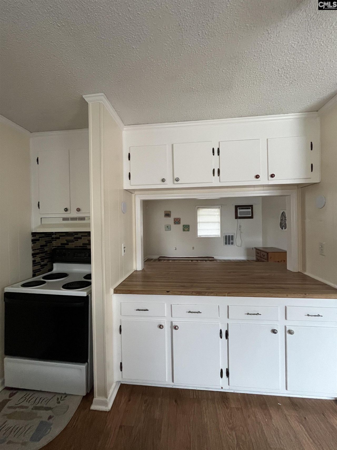 2201 Marshall Street Photo 20