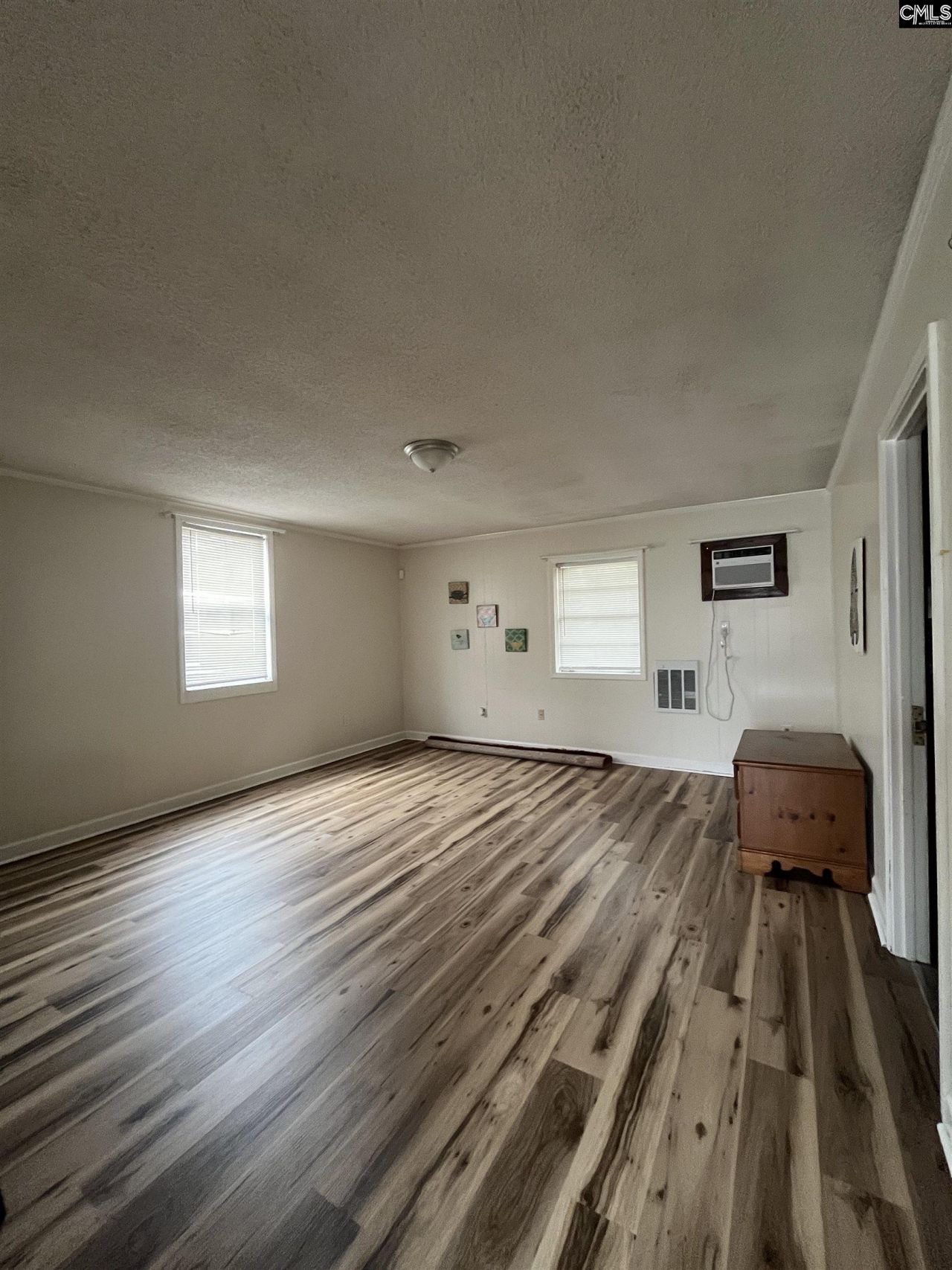 2201 Marshall Street Photo 22