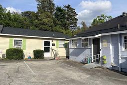 2201 Marshall Street photo 4