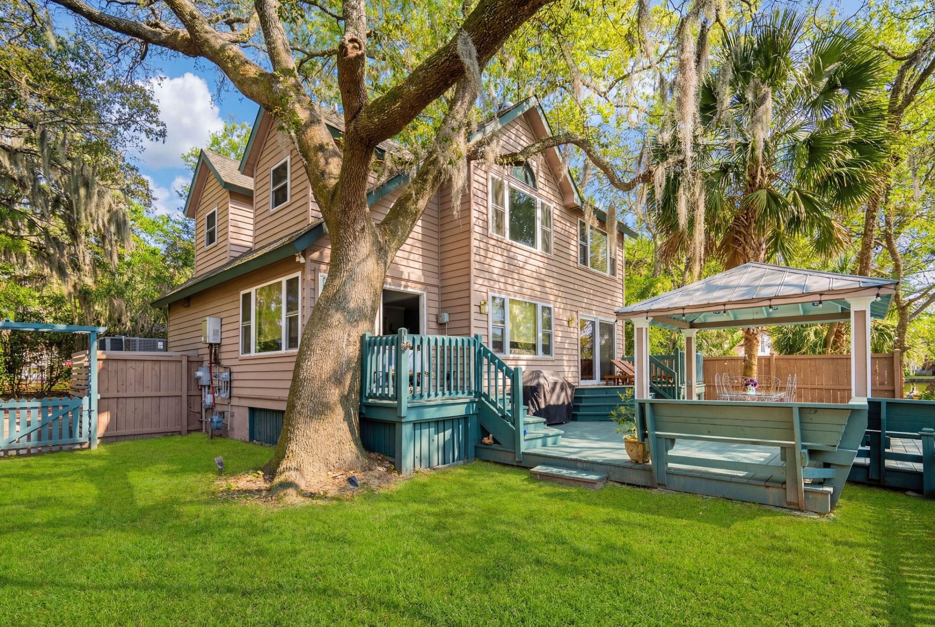 759 Lake Frances Drive Photo 6