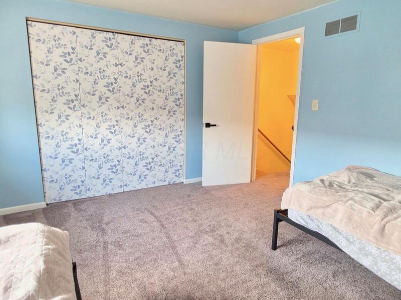 2375 Woodbrook Circle S, Columbus, OH 43223 Photo 15