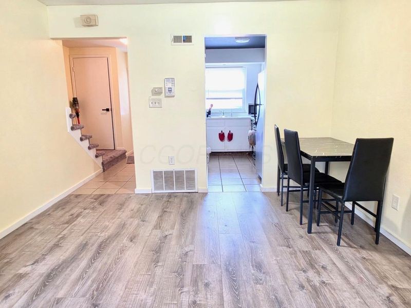 2375 Woodbrook Circle S, Columbus, OH 43223 Photo 7