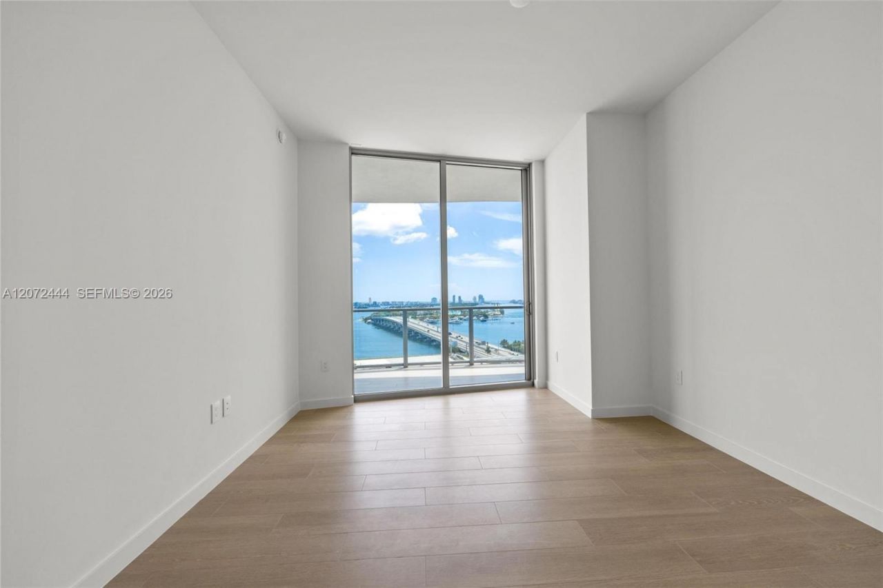 1400 Biscayne Blvd , Unit 1903, Miami, FL 33132 Photo