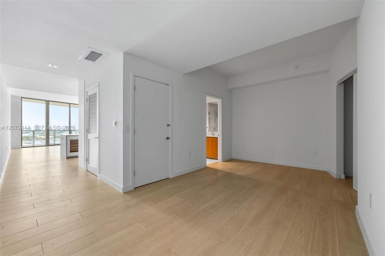 1400 Biscayne Blvd , Unit 1903, Miami, FL 33132 Photo