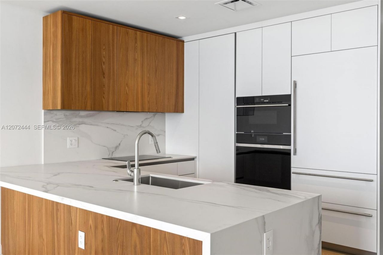 1400 Biscayne Blvd , Unit 1903, Miami, FL 33132 Photo