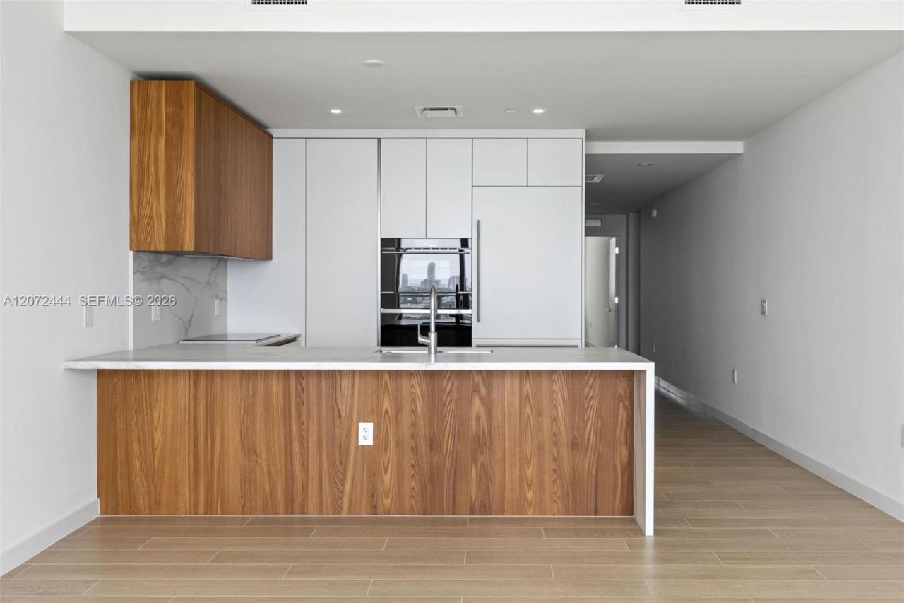1400 Biscayne Blvd , Unit 1903, Miami, FL 33132 Photo