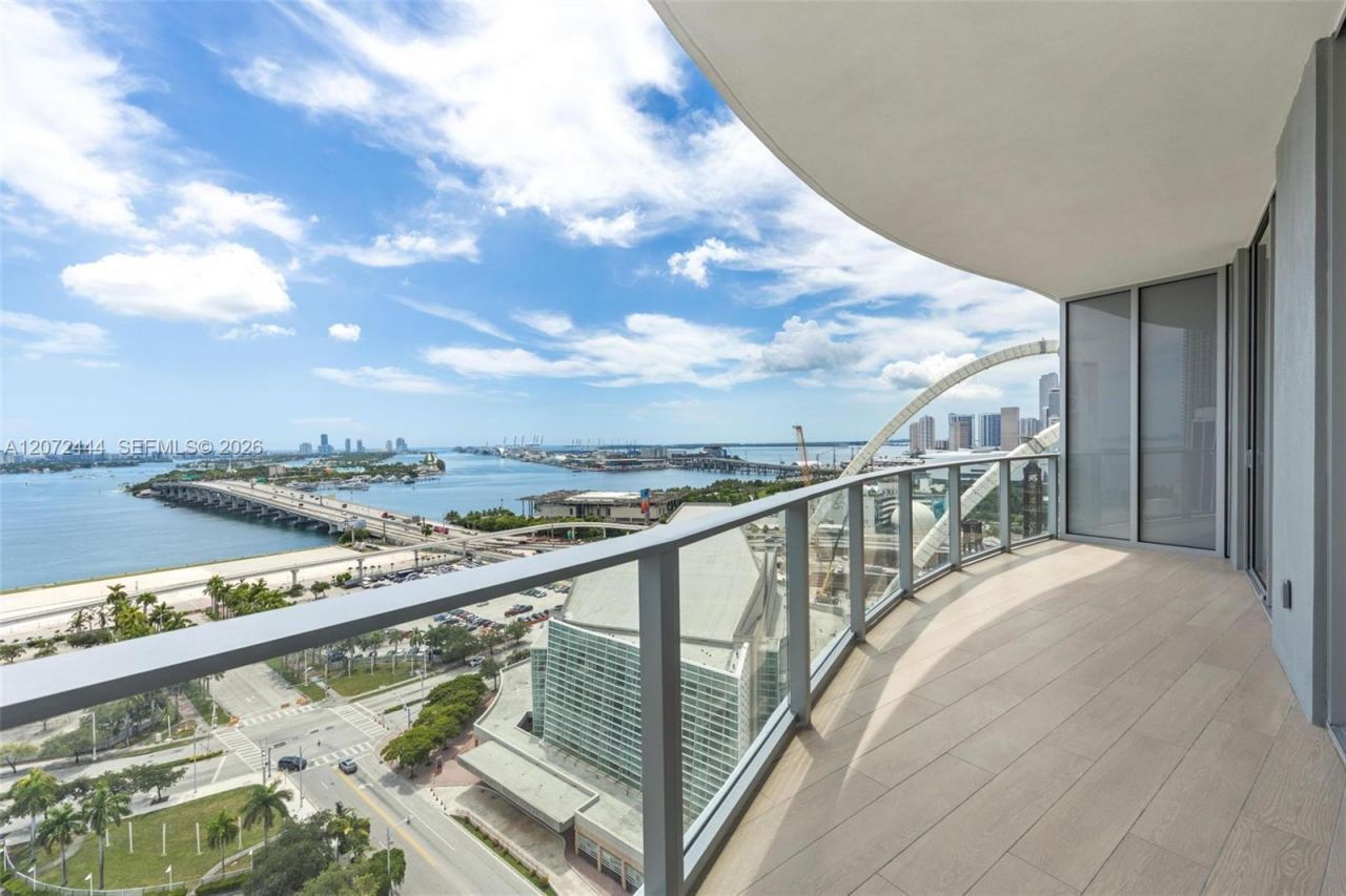 1400 Biscayne Blvd , Unit 1903, Miami, FL 33132 Photo