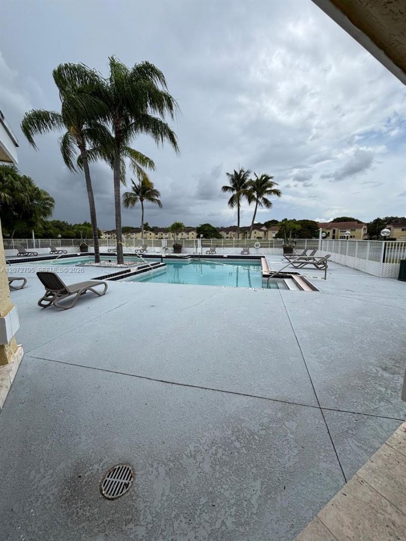 12620 Vista Isles Dr, Unit 1015, Sunrise, FL 33325 Photo