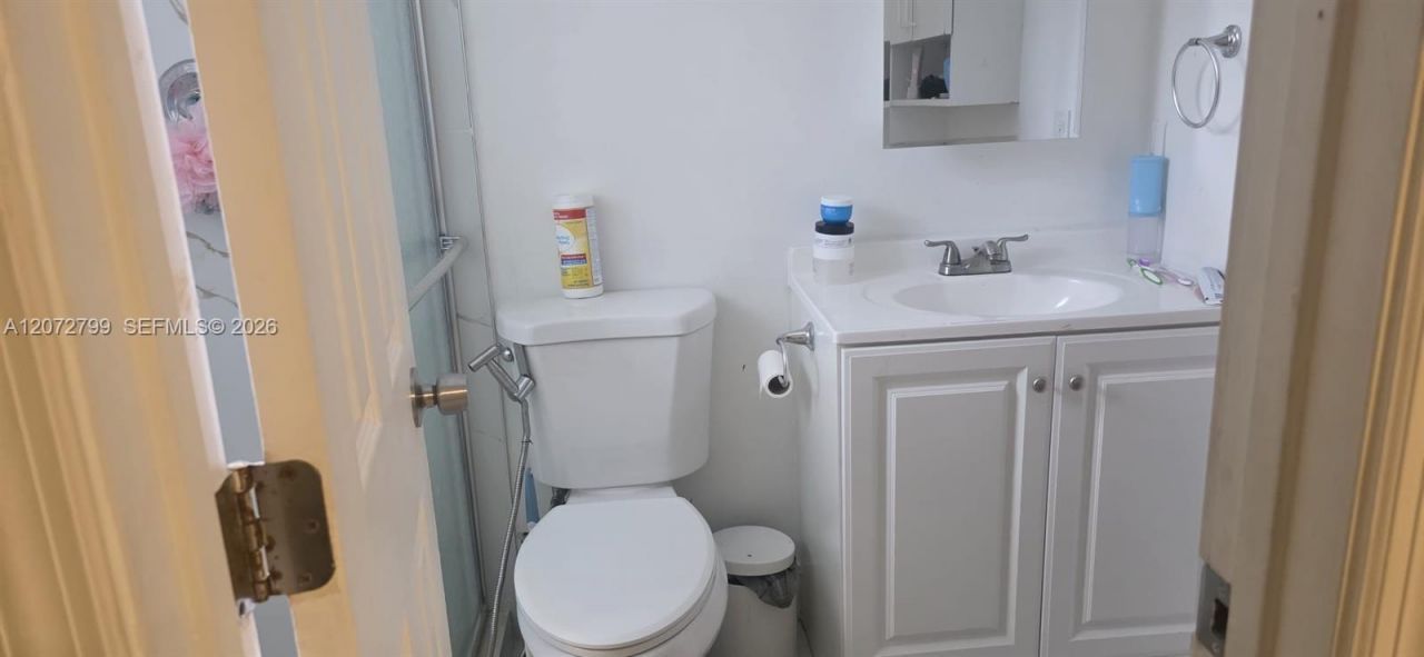 4118 N Circle Dr , Hollywood, FL 33021 Photo
