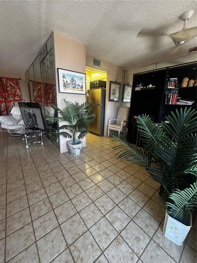 251 174th St, Unit 2315, Sunny Isles Beach, FL 33160 Photo