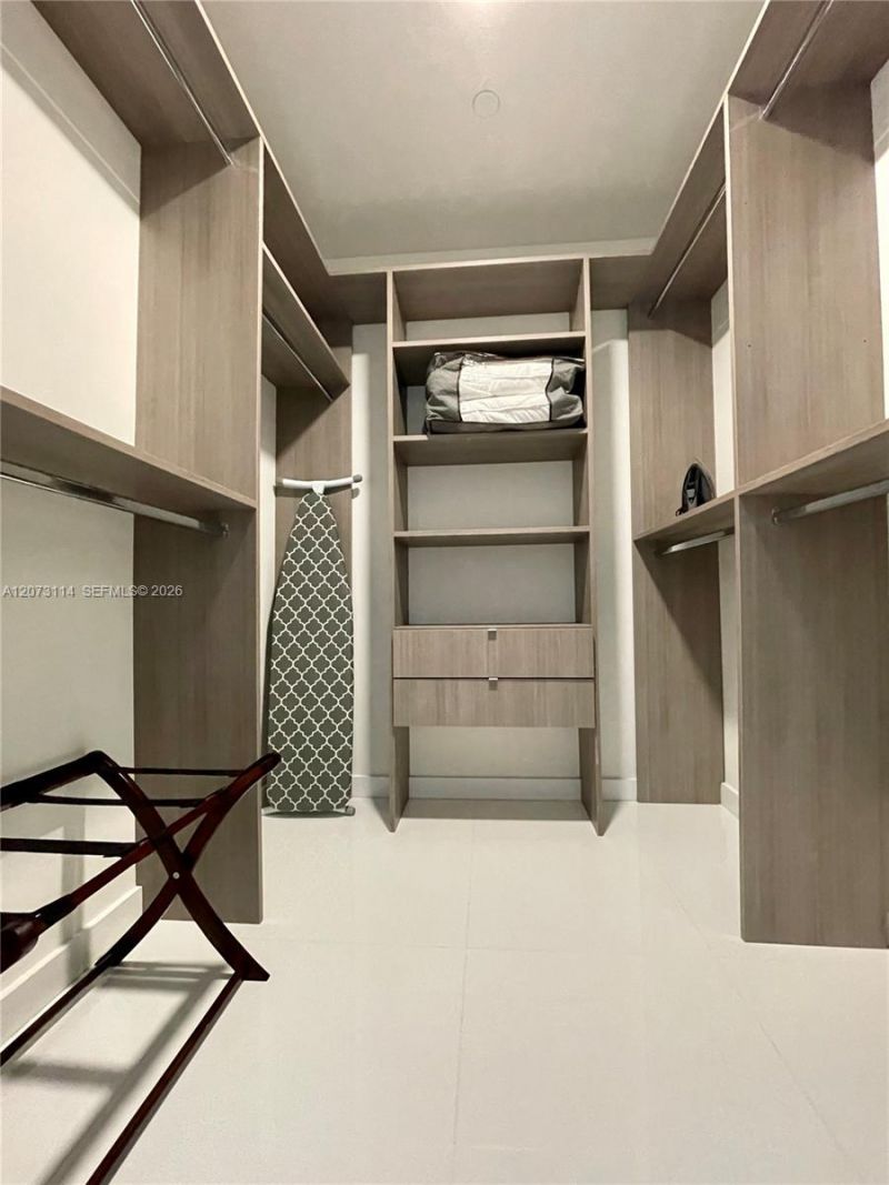 851 NE 1st Ave , Unit 3606, Miami, FL 33132 Photo