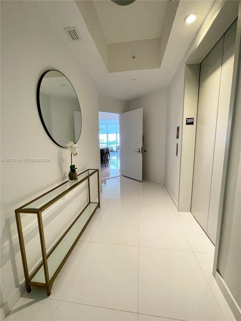851 NE 1st Ave , Unit 3606, Miami, FL 33132 Photo