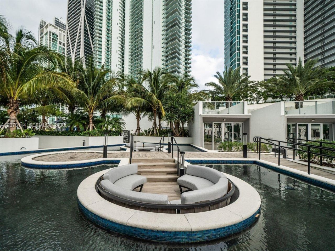 851 NE 1st Ave , Unit 3606, Miami, FL 33132 Photo