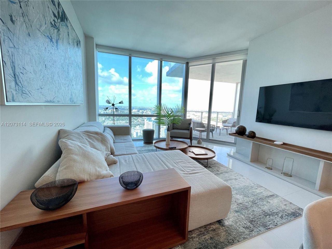 851 NE 1st Ave , Unit 3606, Miami, FL 33132 Photo