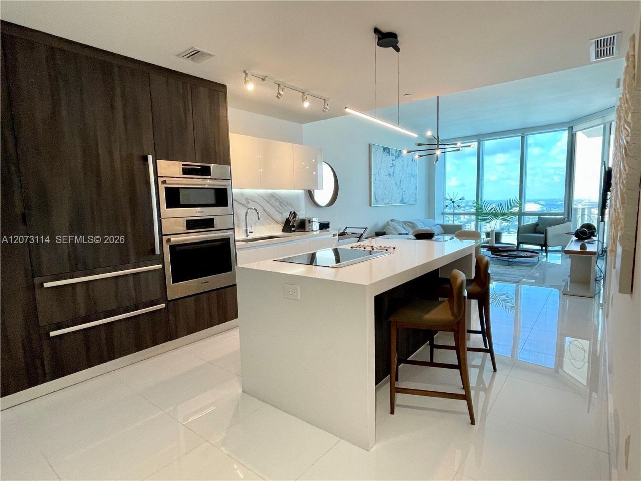 851 NE 1st Ave , Unit 3606, Miami, FL 33132 Photo