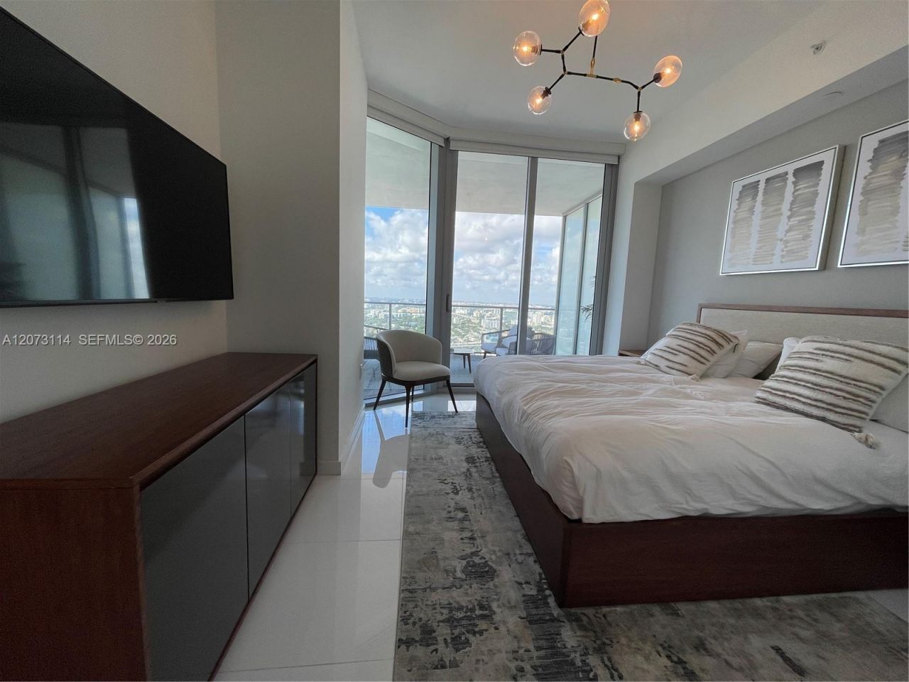 851 NE 1st Ave , Unit 3606, Miami, FL 33132 Photo