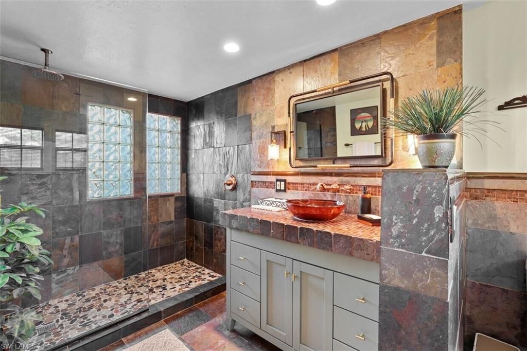 2708-2714 Santa Cruz Blvd, Naples, FL 34112 Photo