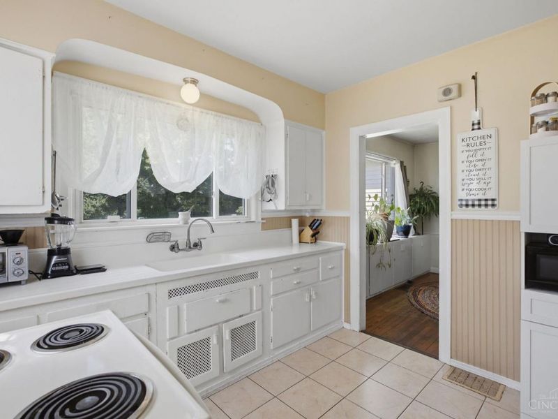 9503 Railroad Avenue, Blue Ash, OH 45242 Photo 10