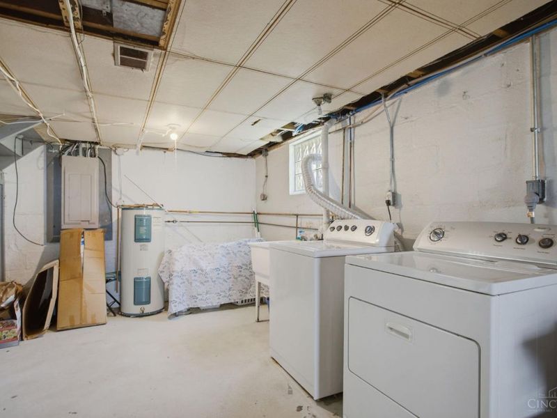 9503 Railroad Avenue, Blue Ash, OH 45242 Photo 19