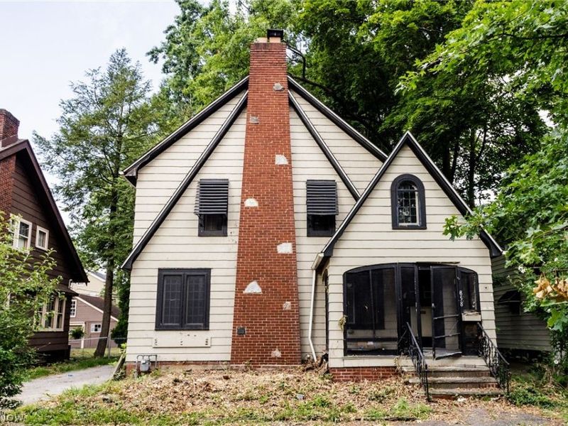 858 Roanoke Road, Cleveland Heights, OH 44121 Photo 1