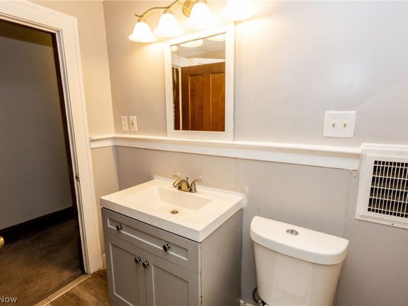 858 Roanoke Road, Cleveland Heights, OH 44121 Photo 12