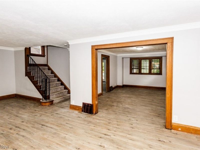 858 Roanoke Road, Cleveland Heights, OH 44121 Photo 3