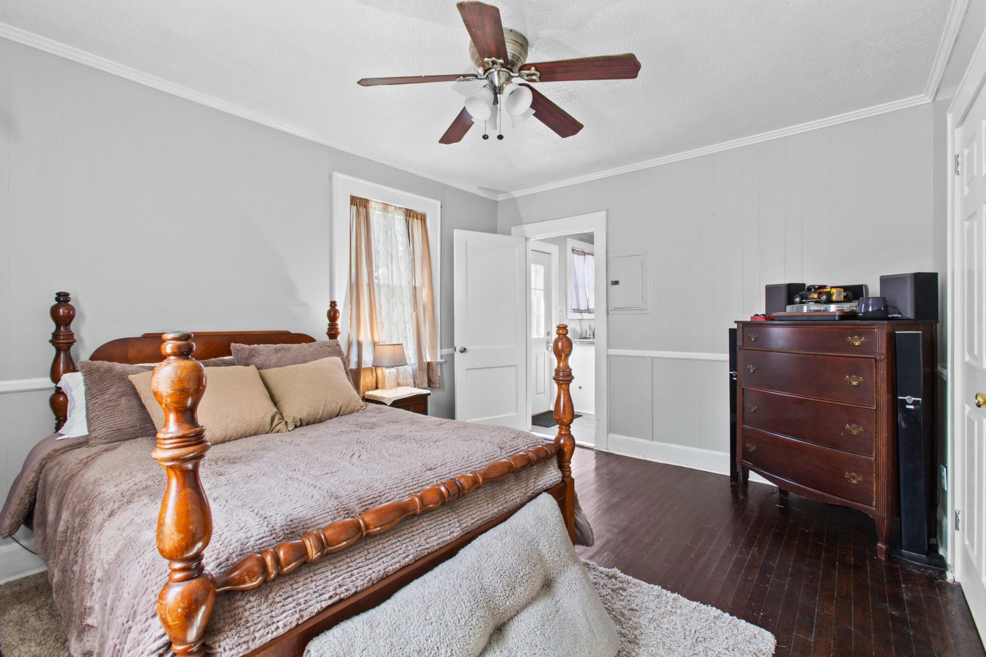 517 Calhoun Street Photo 14