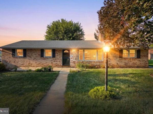 655 SKYVIEW DRIVE , YORK, PA 17406