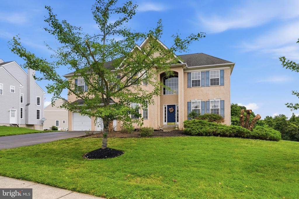 6003 SHADY WOOD CIRCLE , COLLEGEVILLE, PA 19426