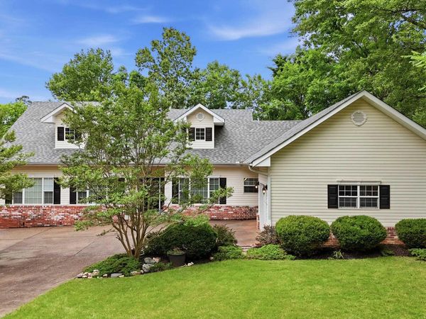 117 Cifuentes Way, Hot Springs Village, AR 71909