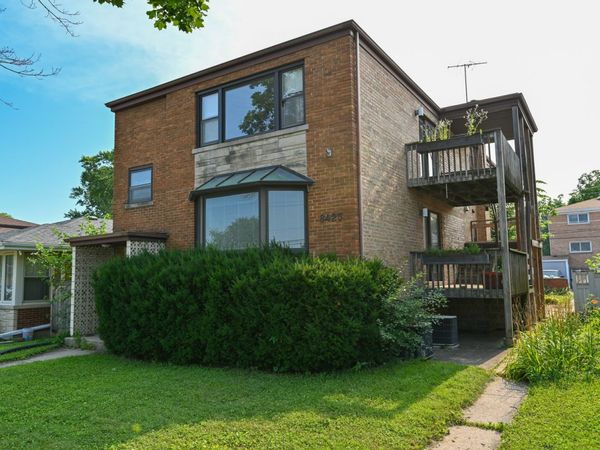 8425 Christiana Avenue , Skokie, IL 60076