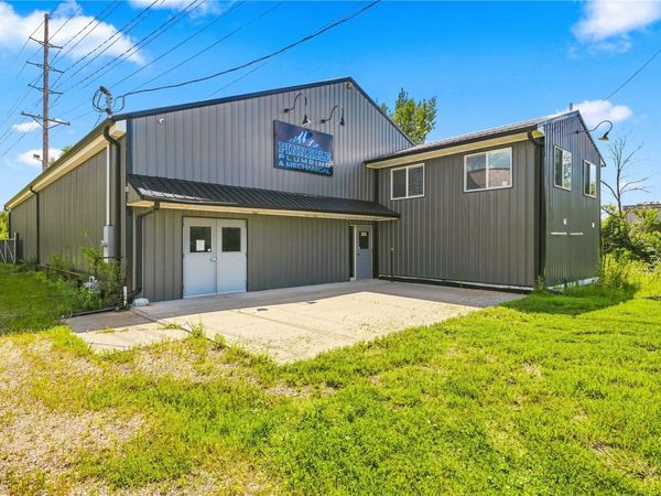 4301 6th Street SW, Cedar Rapids, IA 52404