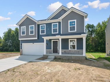 423 Hidden River W, Holly Township, Mi 48442