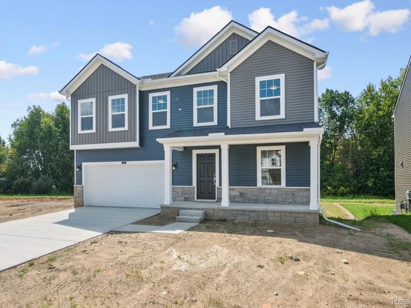 423 Hidden River W, Holly Township, Mi 48442