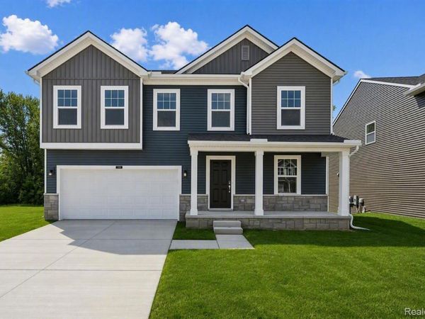 423 Hidden River W, Holly Township, Mi 48442