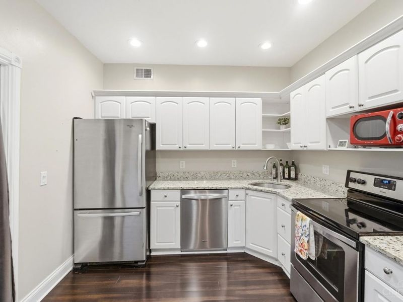 539 Hoge Street, Cincinnati, OH 45226 Photo 18