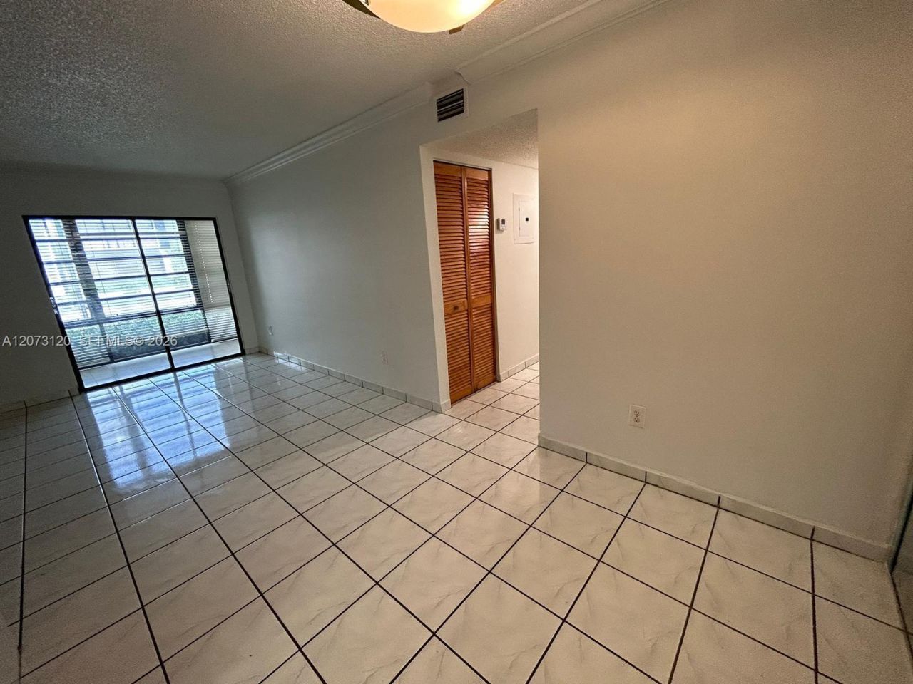 9729 Hammocks Blvd, Unit 105E, Miami, FL 33196 Photo