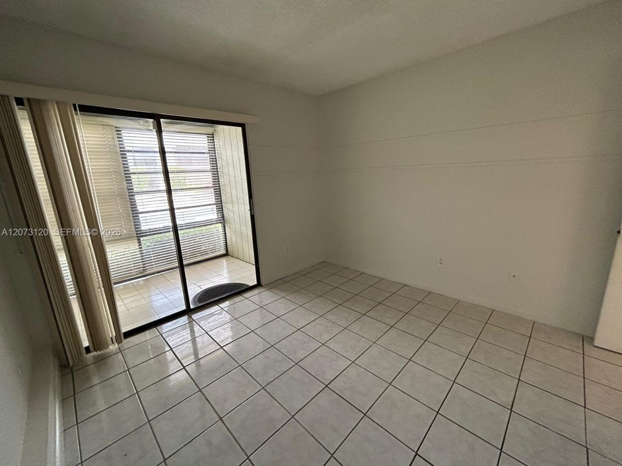 9729 Hammocks Blvd, Unit 105E, Miami, FL 33196 Photo