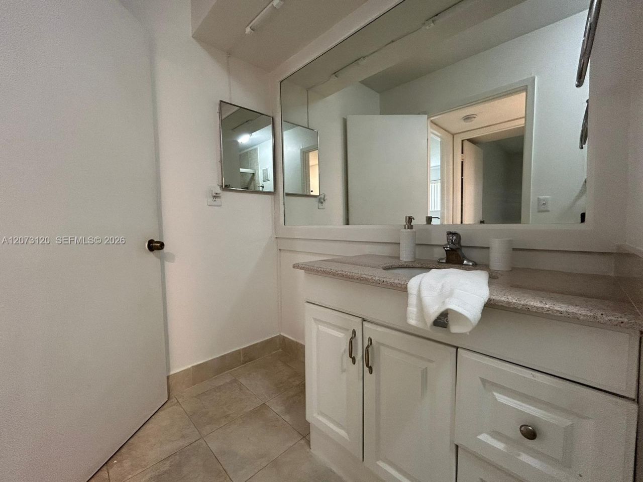 9729 Hammocks Blvd, Unit 105E, Miami, FL 33196 Photo