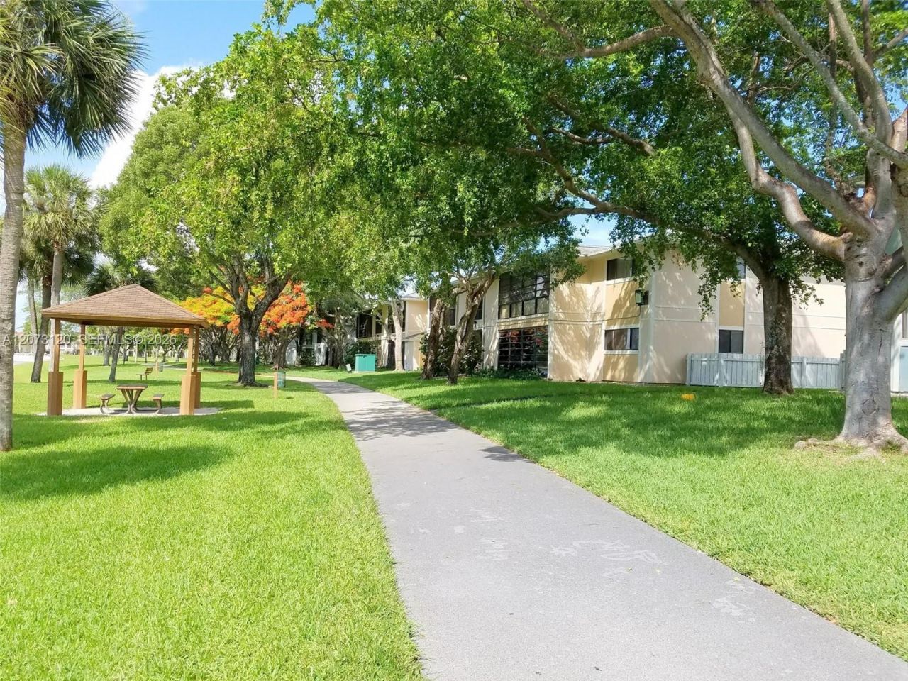 9729 Hammocks Blvd, Unit 105E, Miami, FL 33196 Photo