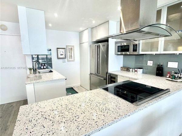 600 NE 36th St , Unit 705, Miami, FL 33137