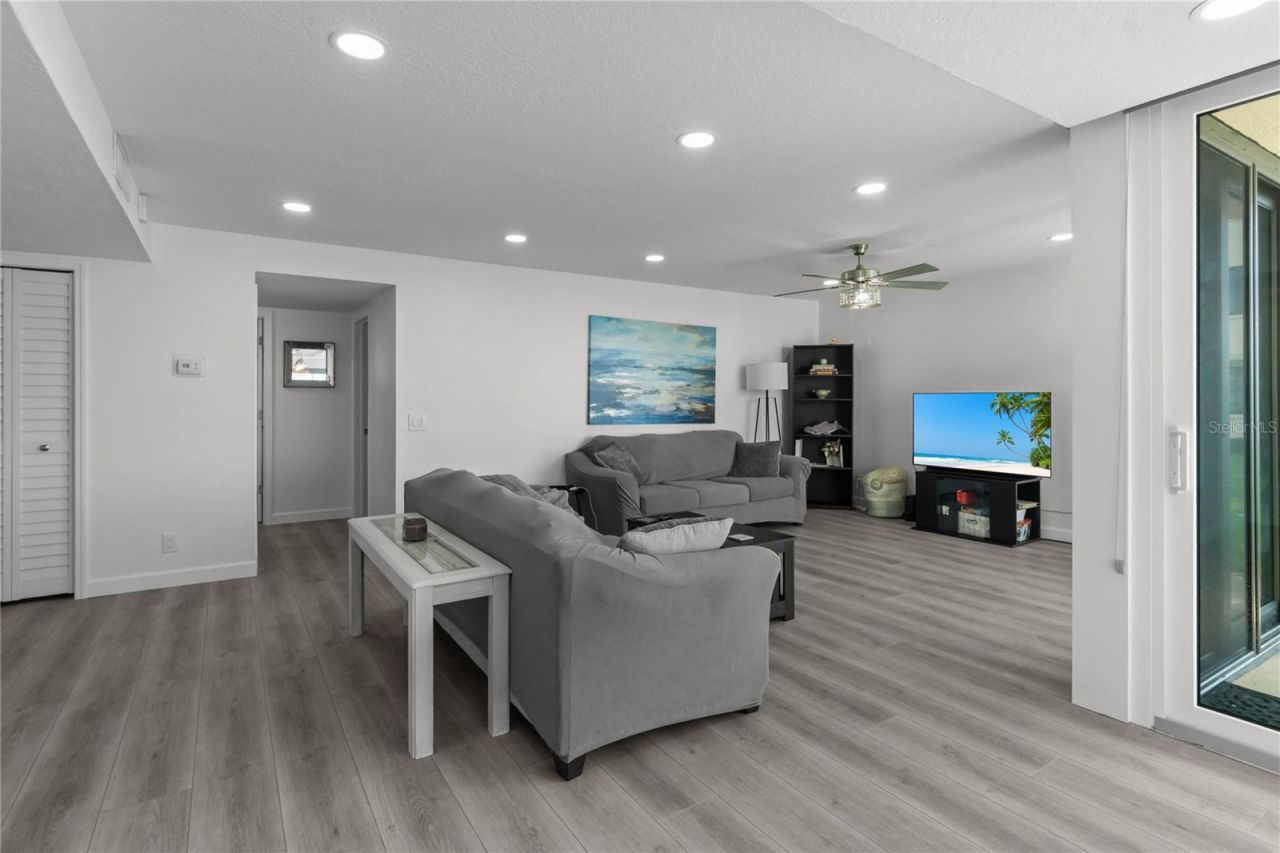 5505 La Puerta Del Sol Boulevard S, Unit 126, Saint Petersburg, FL 33715 Photo