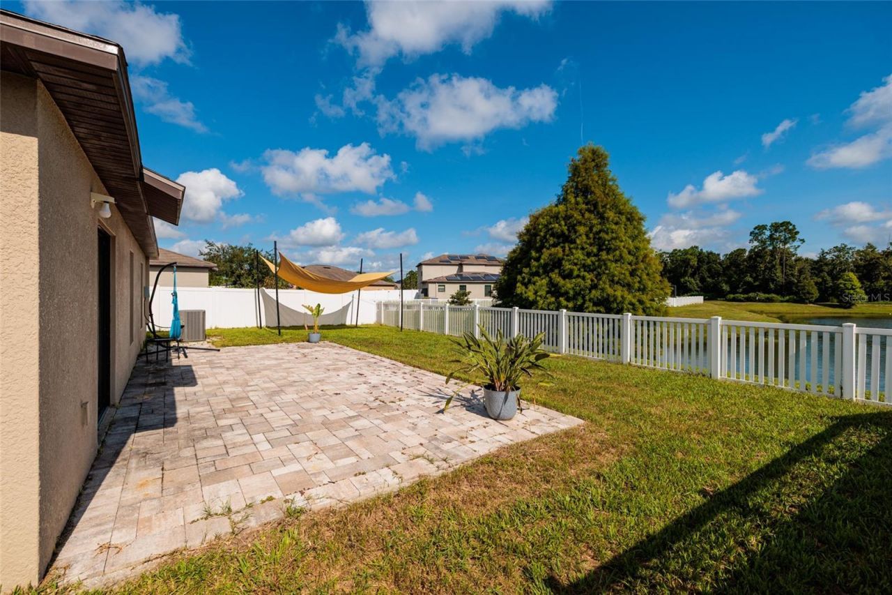 36077 Stable Wilk Avenue, Zephyrhills, FL 33541 Photo