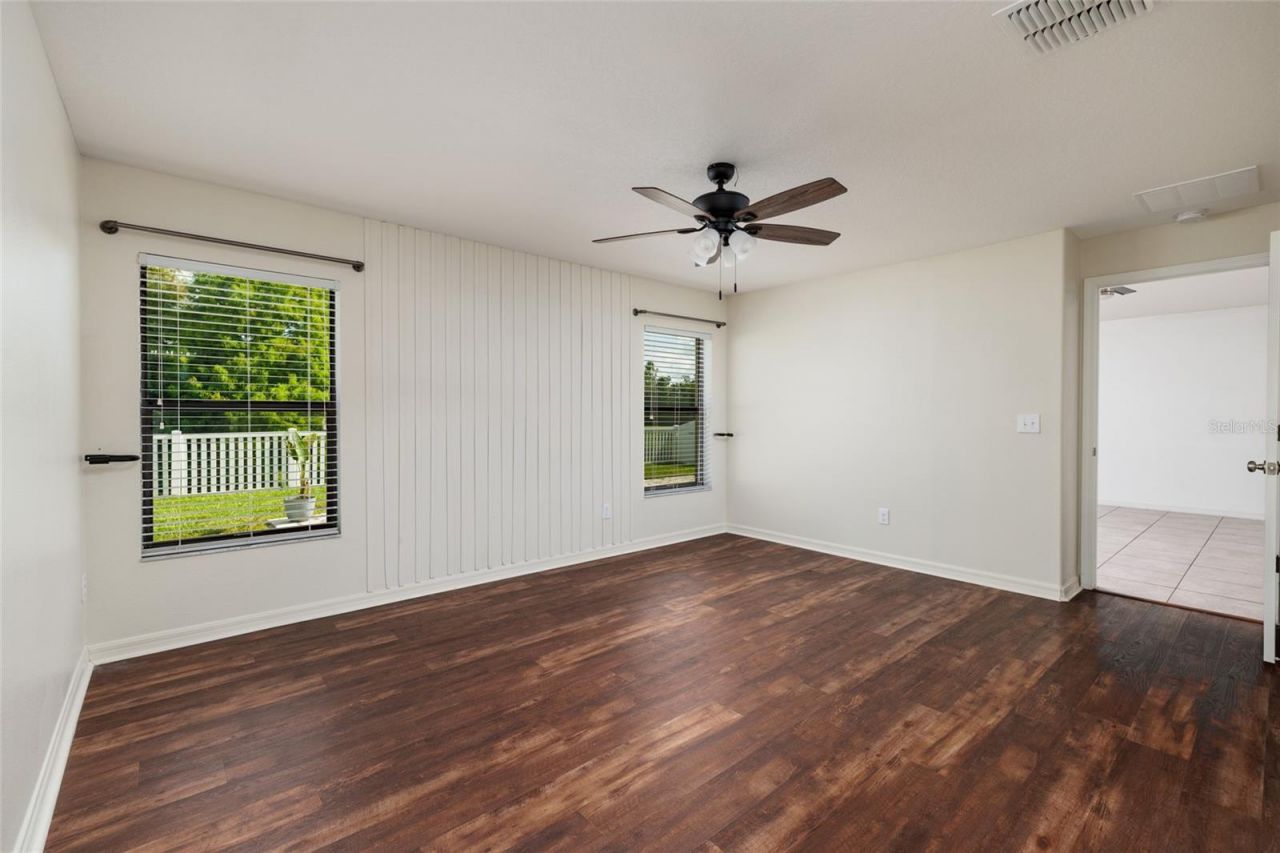 36077 Stable Wilk Avenue, Zephyrhills, FL 33541 Photo