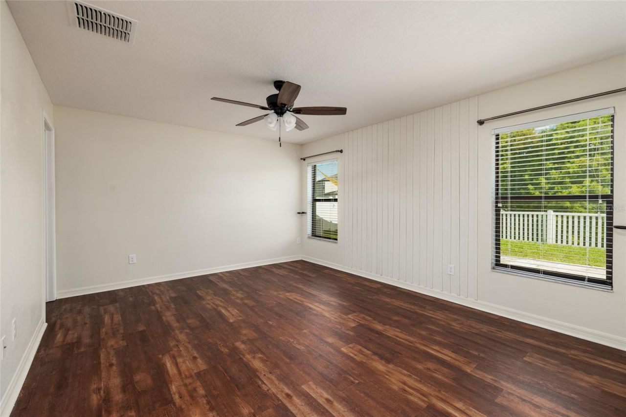 36077 Stable Wilk Avenue, Zephyrhills, FL 33541 Photo