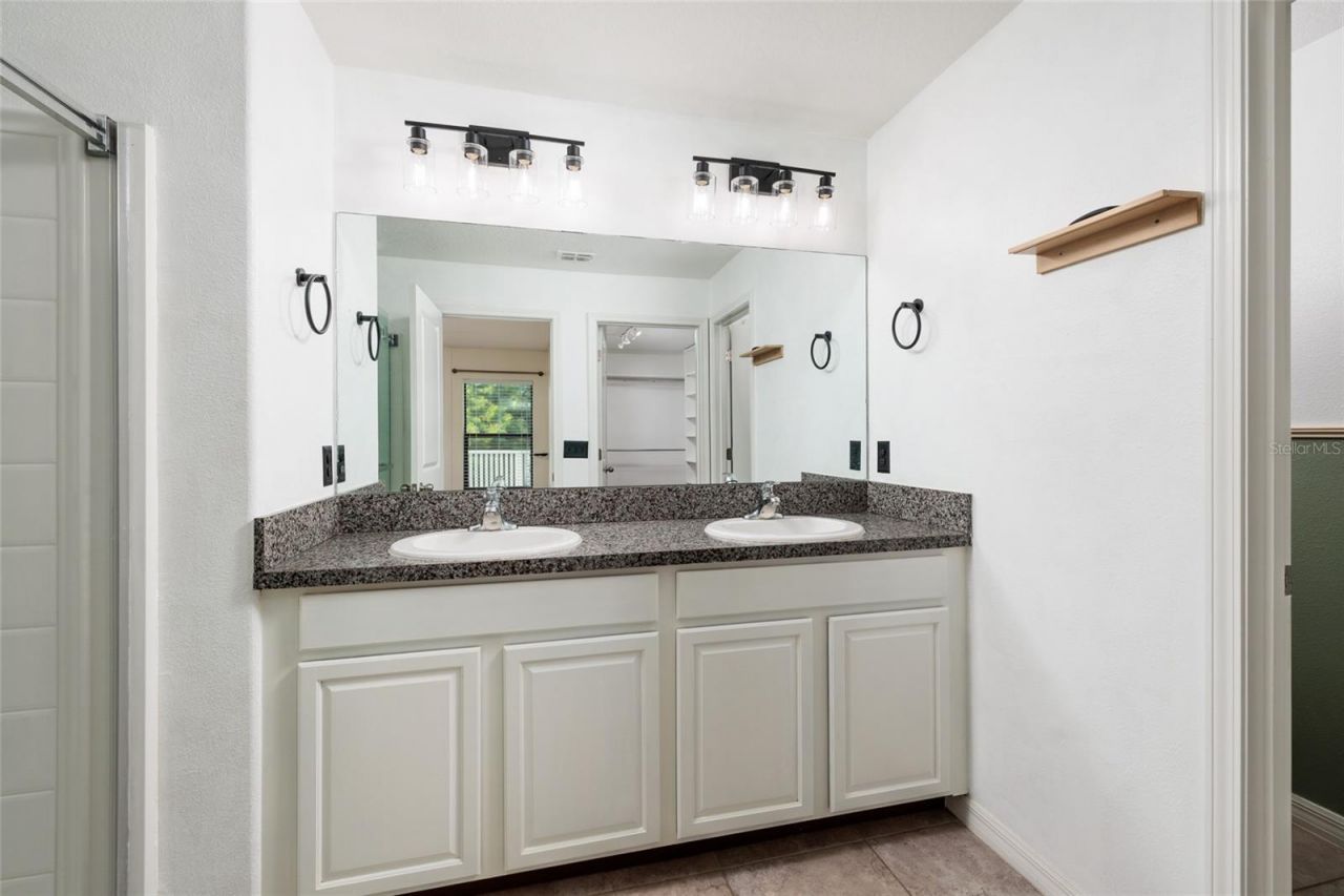 36077 Stable Wilk Avenue, Zephyrhills, FL 33541 Photo