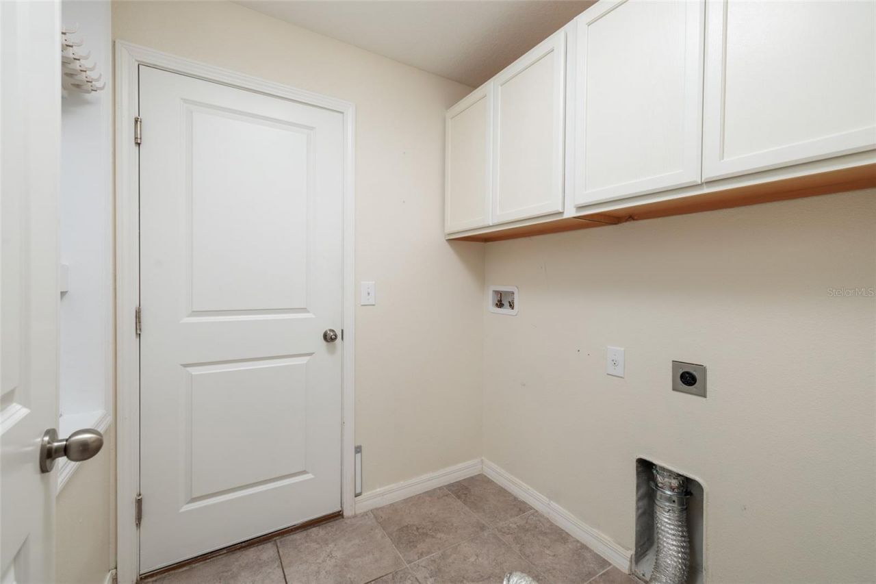 36077 Stable Wilk Avenue, Zephyrhills, FL 33541 Photo