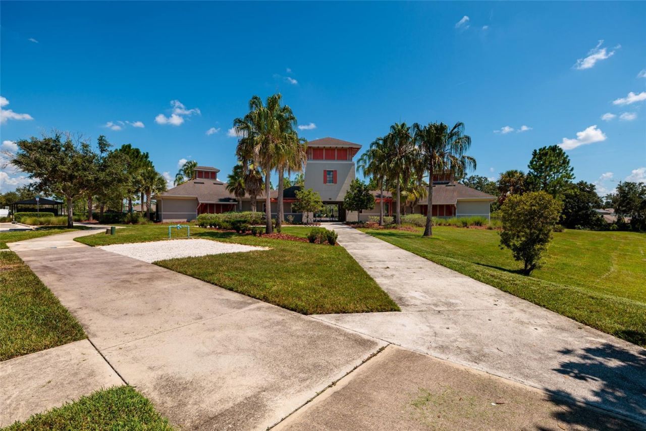 36077 Stable Wilk Avenue, Zephyrhills, FL 33541 Photo