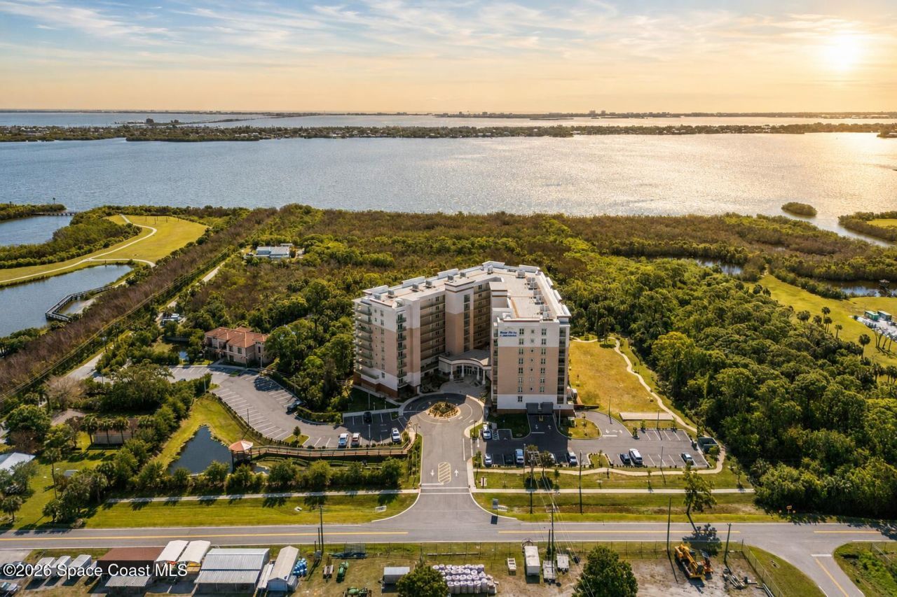 735 Pilot Lane, Unit 908, Merritt Island, FL 32952 Photo