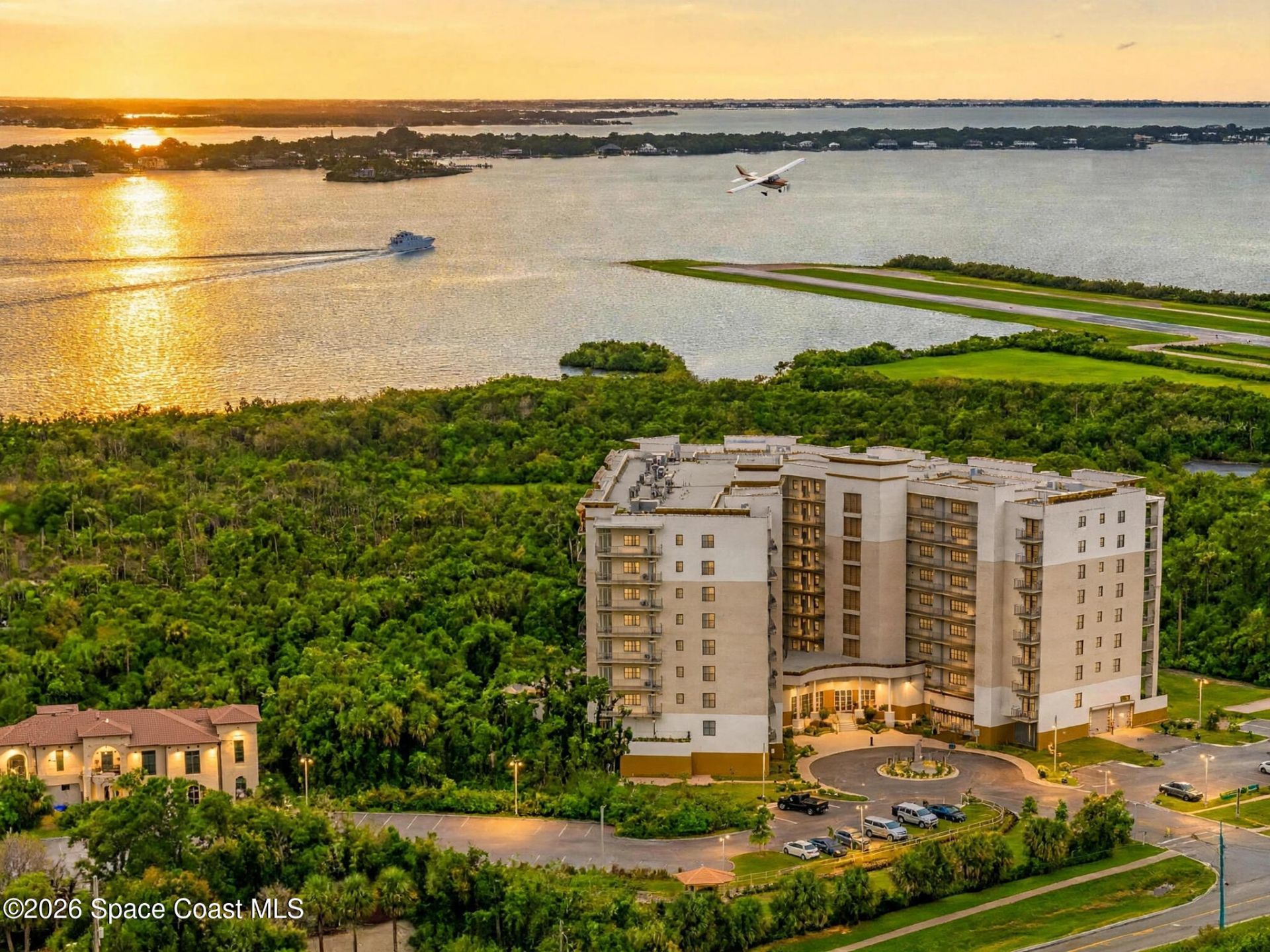 735 Pilot Lane, Unit 908, Merritt Island, FL 32952 Photo